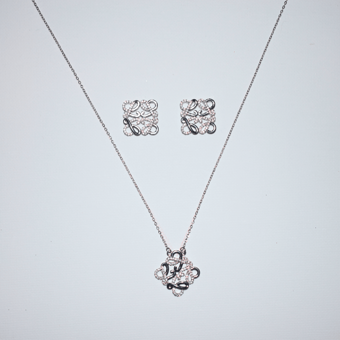 Twisted Knot Statement Set