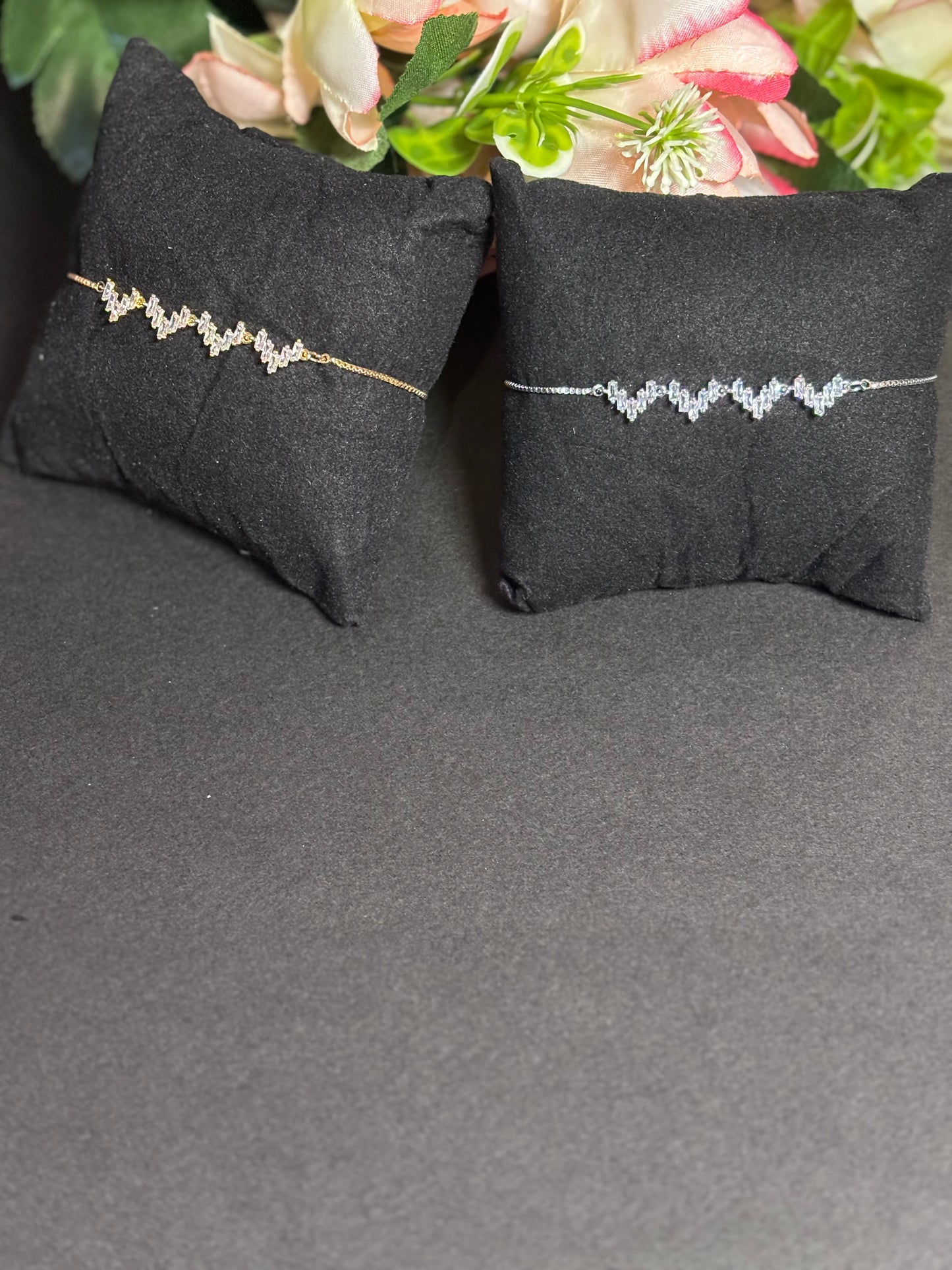 Zigzag Crystal Bracelet – Gold & Silver Options