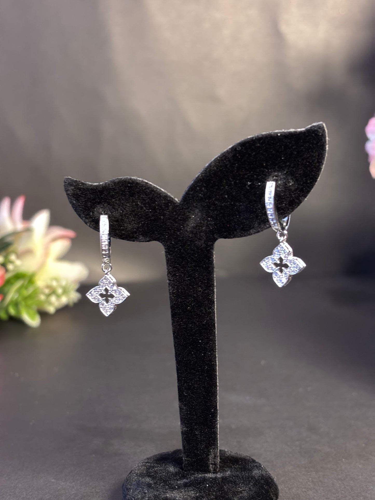 Solitaire Spark Earring & Necklace Set