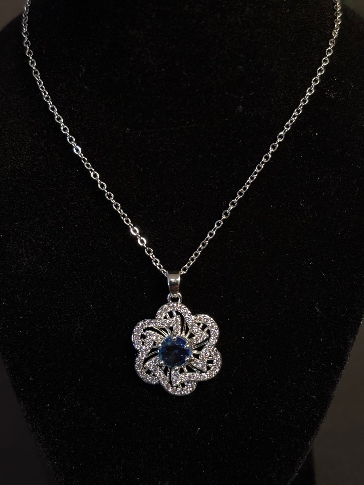 Blue Blossom Necklace Set