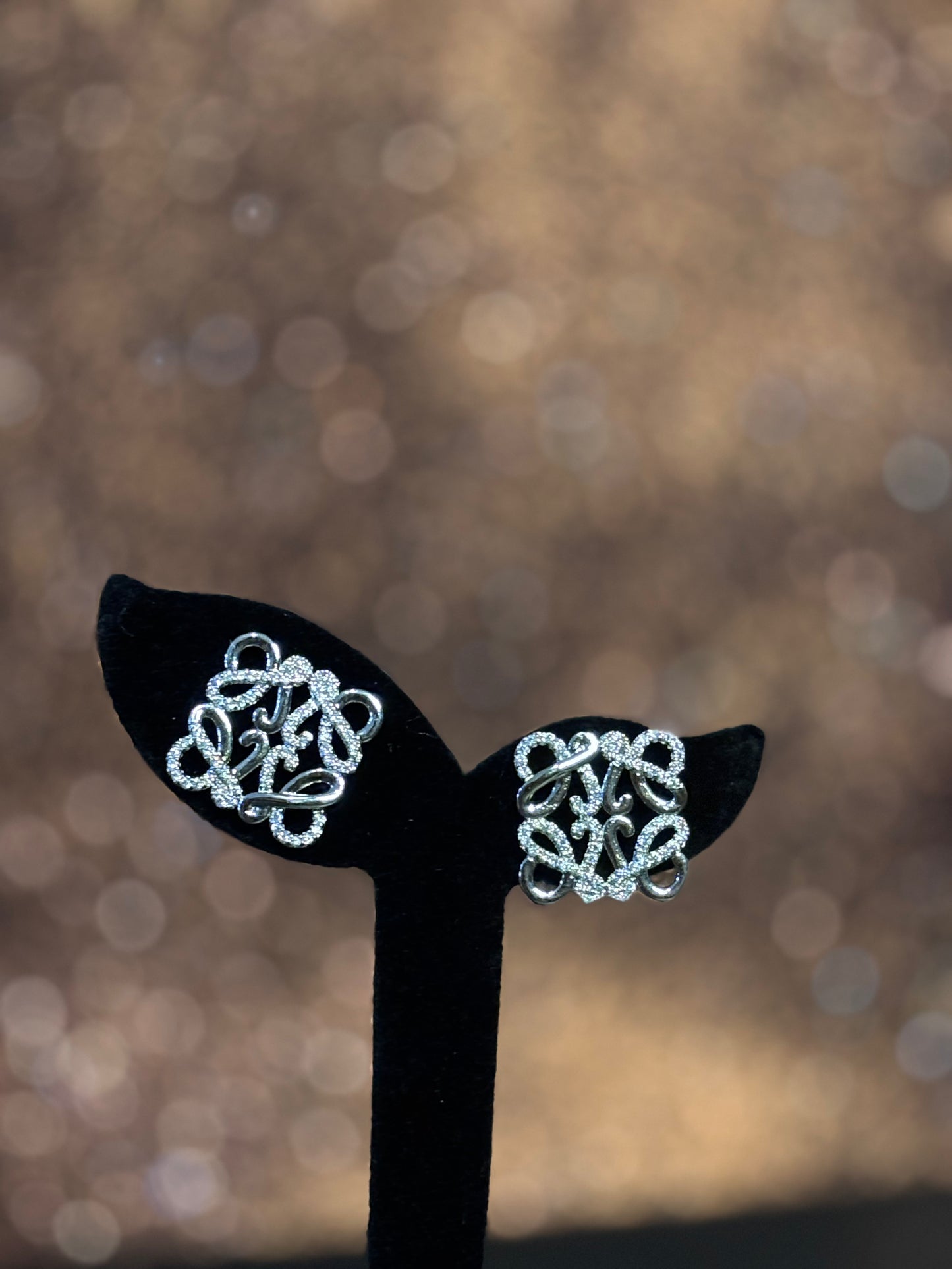 Twisted Knot Statement Set